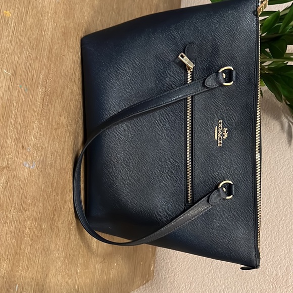 COACH Purse ✨ - Picture 2 of 6